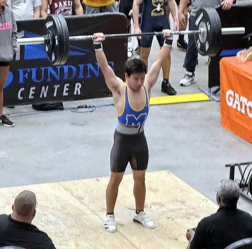 prep boys weightlifting Matthias lifts.jpg
